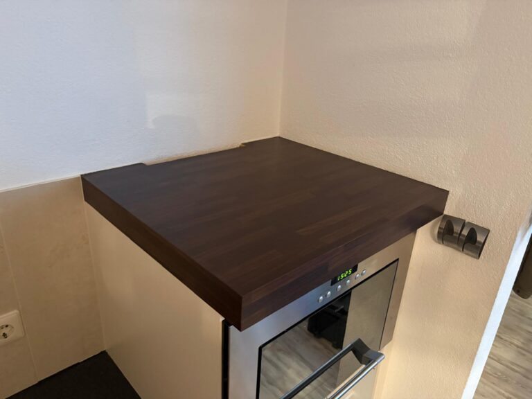 Keuken spuiten en aanrechtblad wrappen voor klant